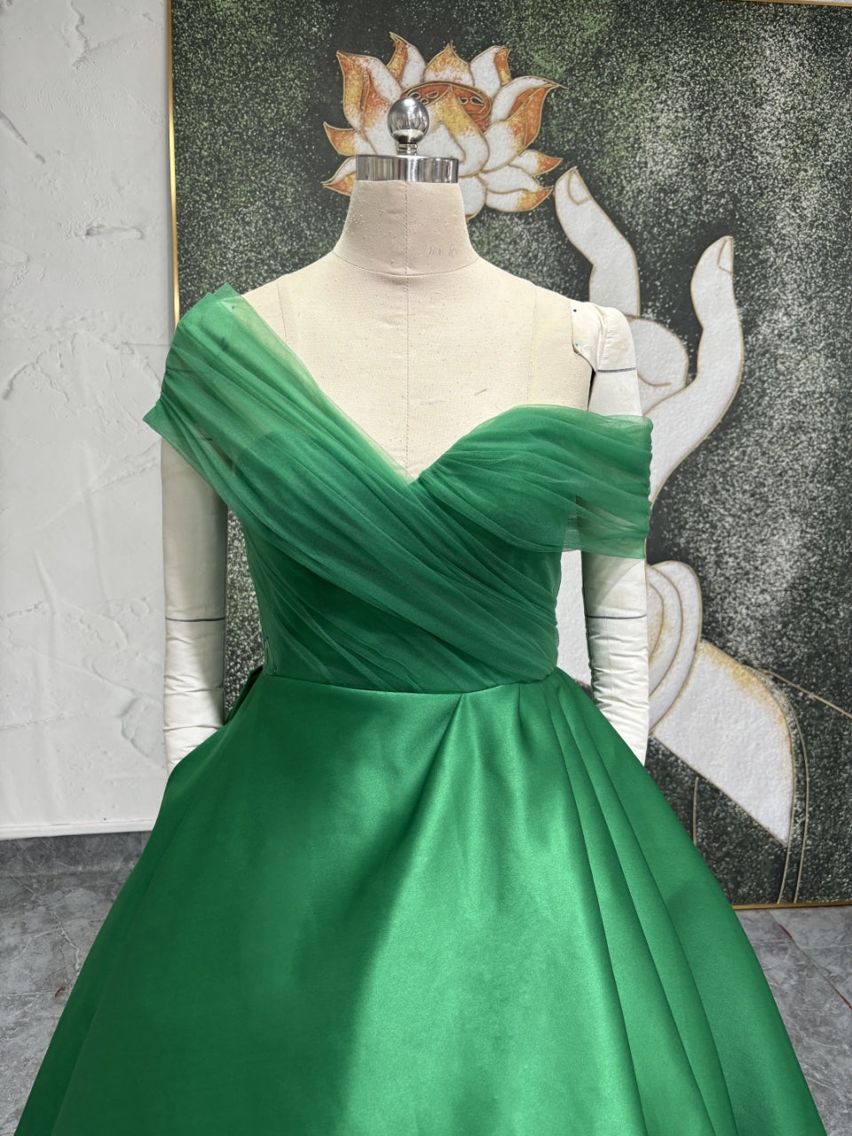 Chic Tea Length Green Ball Gown Party Dress