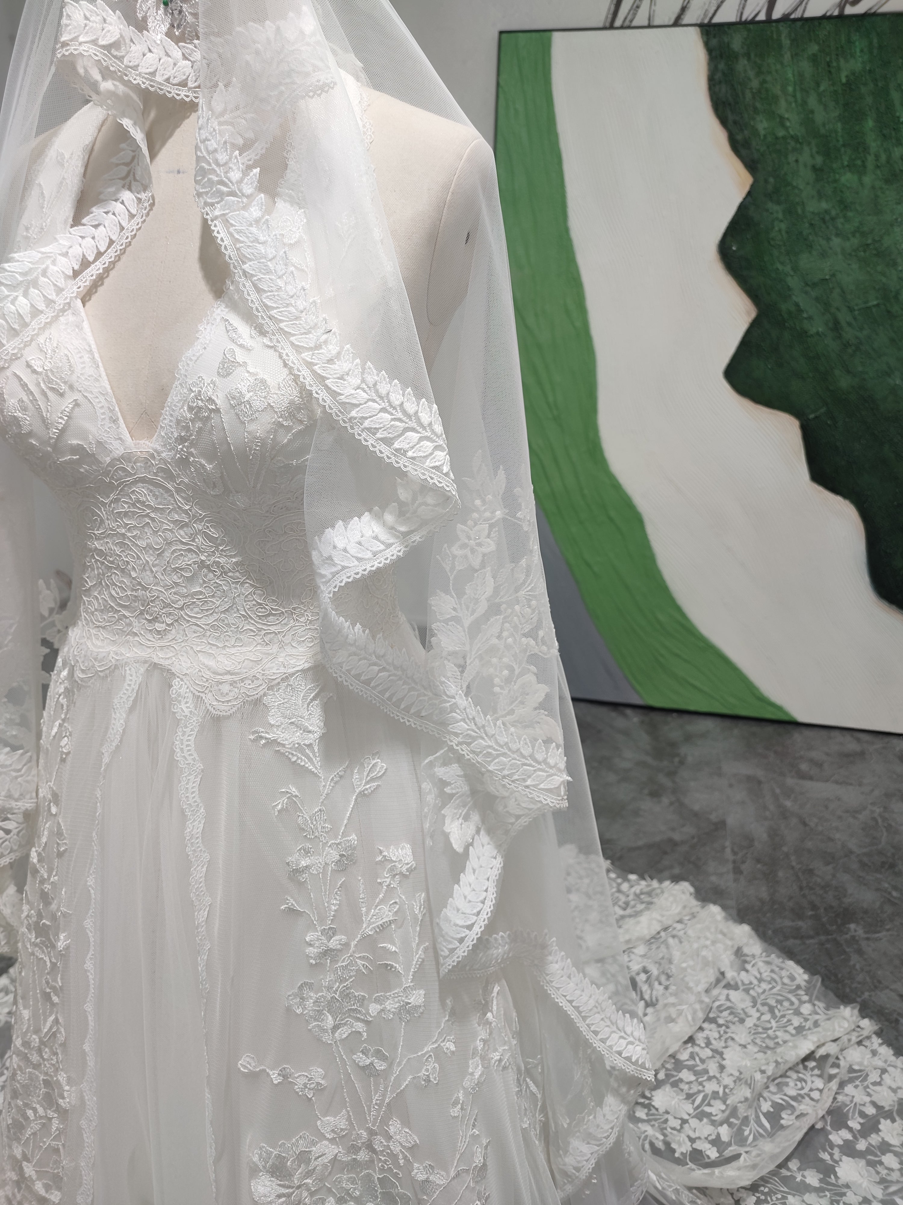 Elegant Florals Lace Wedding Dress