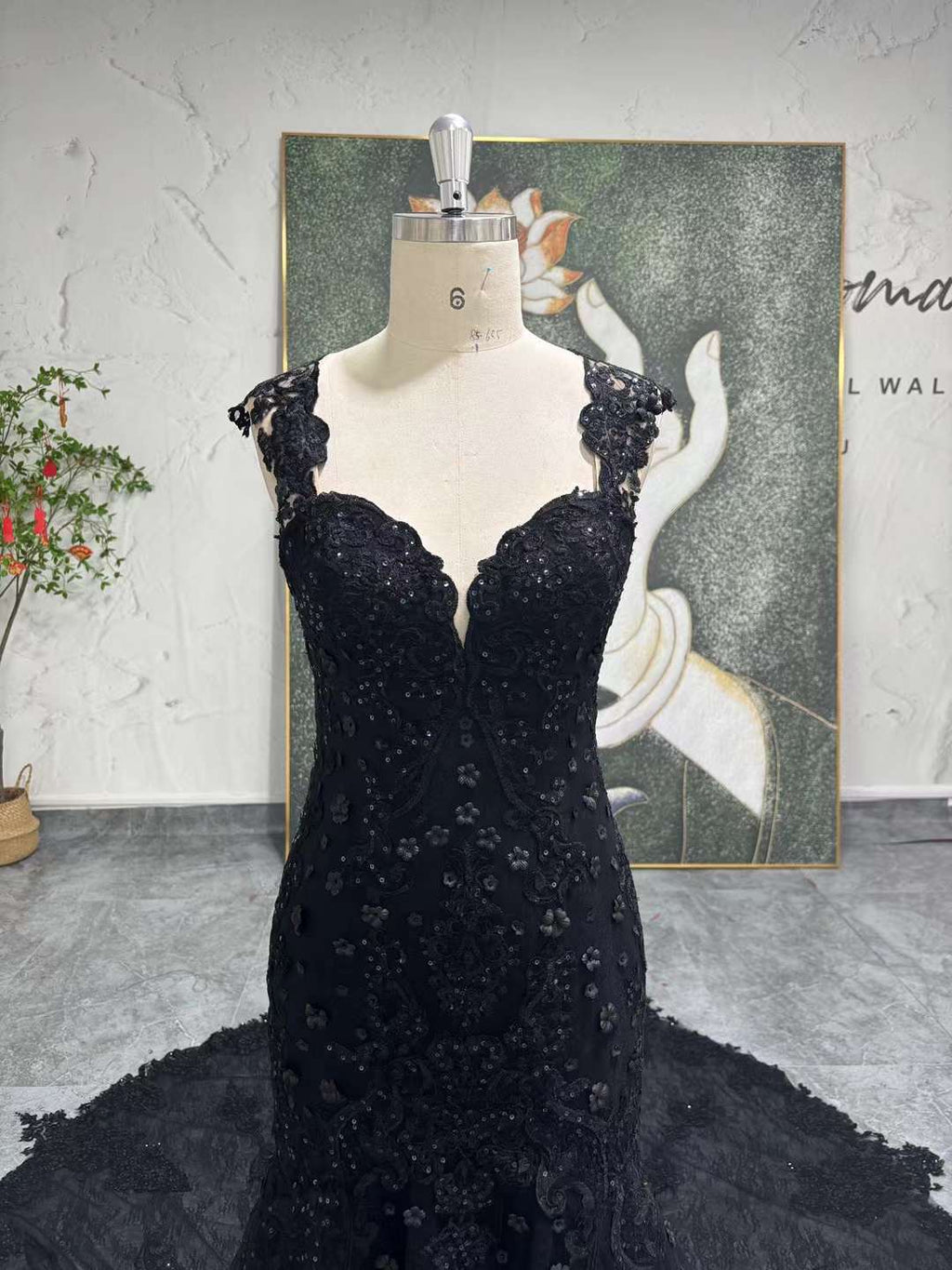 Mermaid Black Lace Wedding Dress