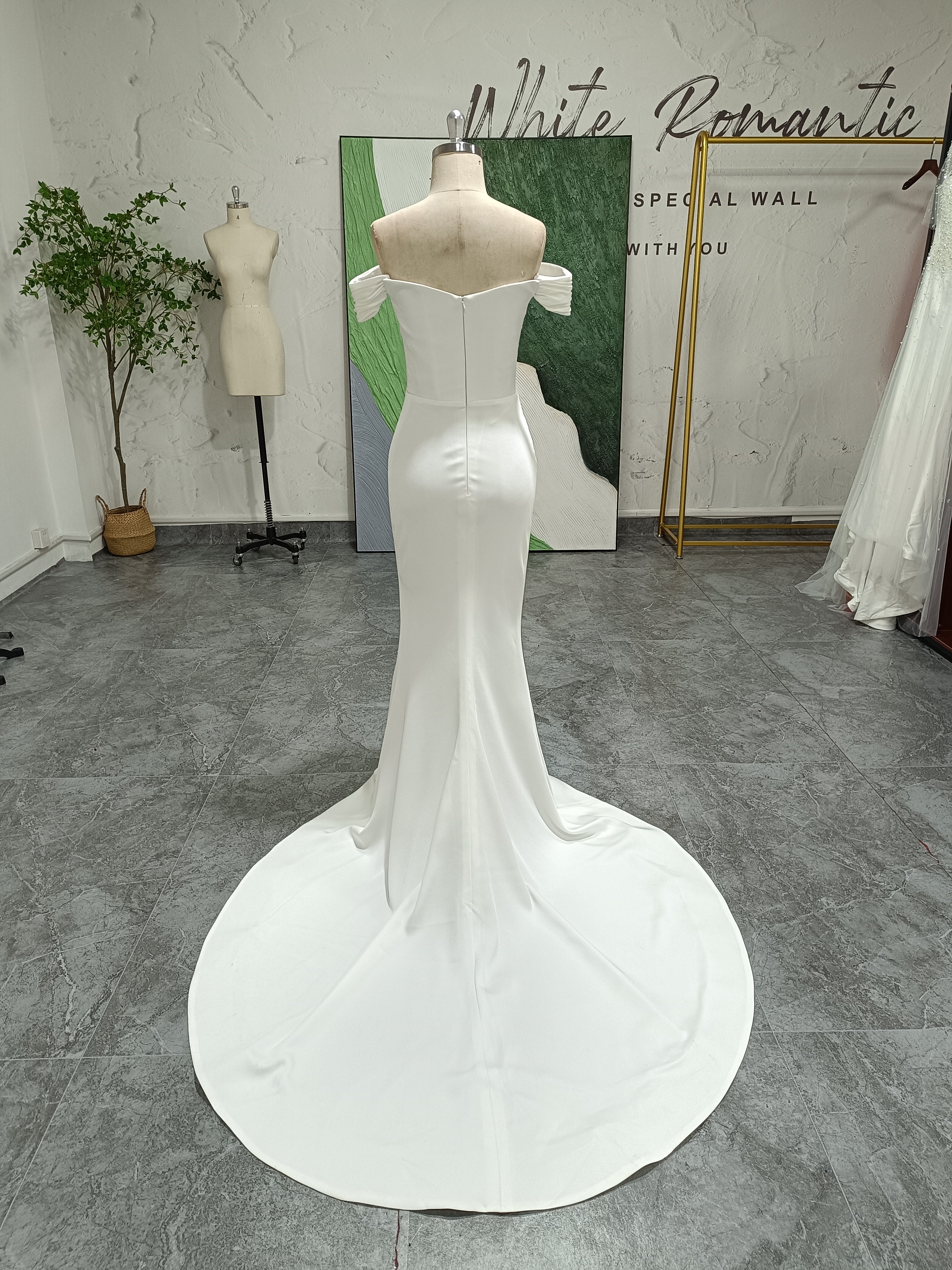 Mermaid Off Shoulder Sleeve Wedding Dress